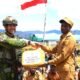 TNI Tempuh Medan Ekstrem Salurkan Dua Ton Bantuan Pangan untuk Warga Terdampak Kekeringan di Puncak
