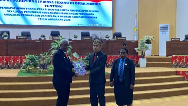 Penyerahan Dokumen dari Legislatif kapada Eksekutif.