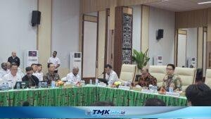 Kepala BP3OKP Irjen. Pol. (P) Drs. Pietrus Waine saat menhadiri Monev.
